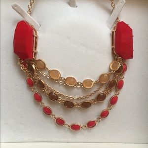 Francesca’s statement necklace Red Coral Gold